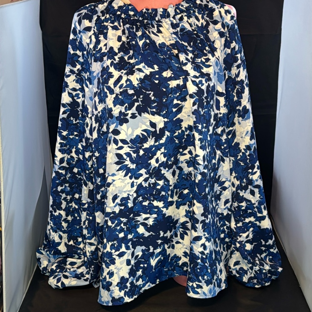 Vince Camuto blouse